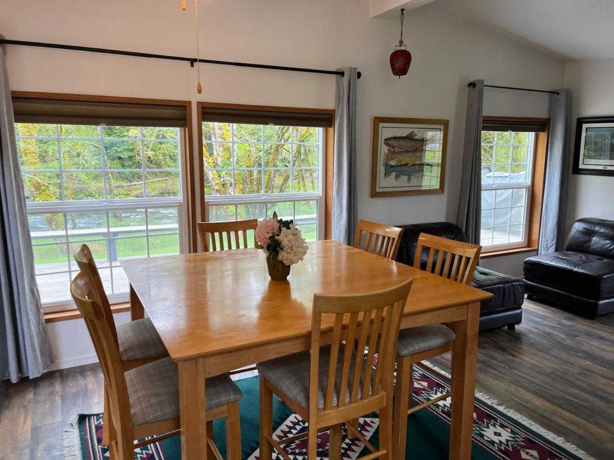 A Relaxing Getaway-A Backwoods Cabin Solduc River Beaver Extérieur photo